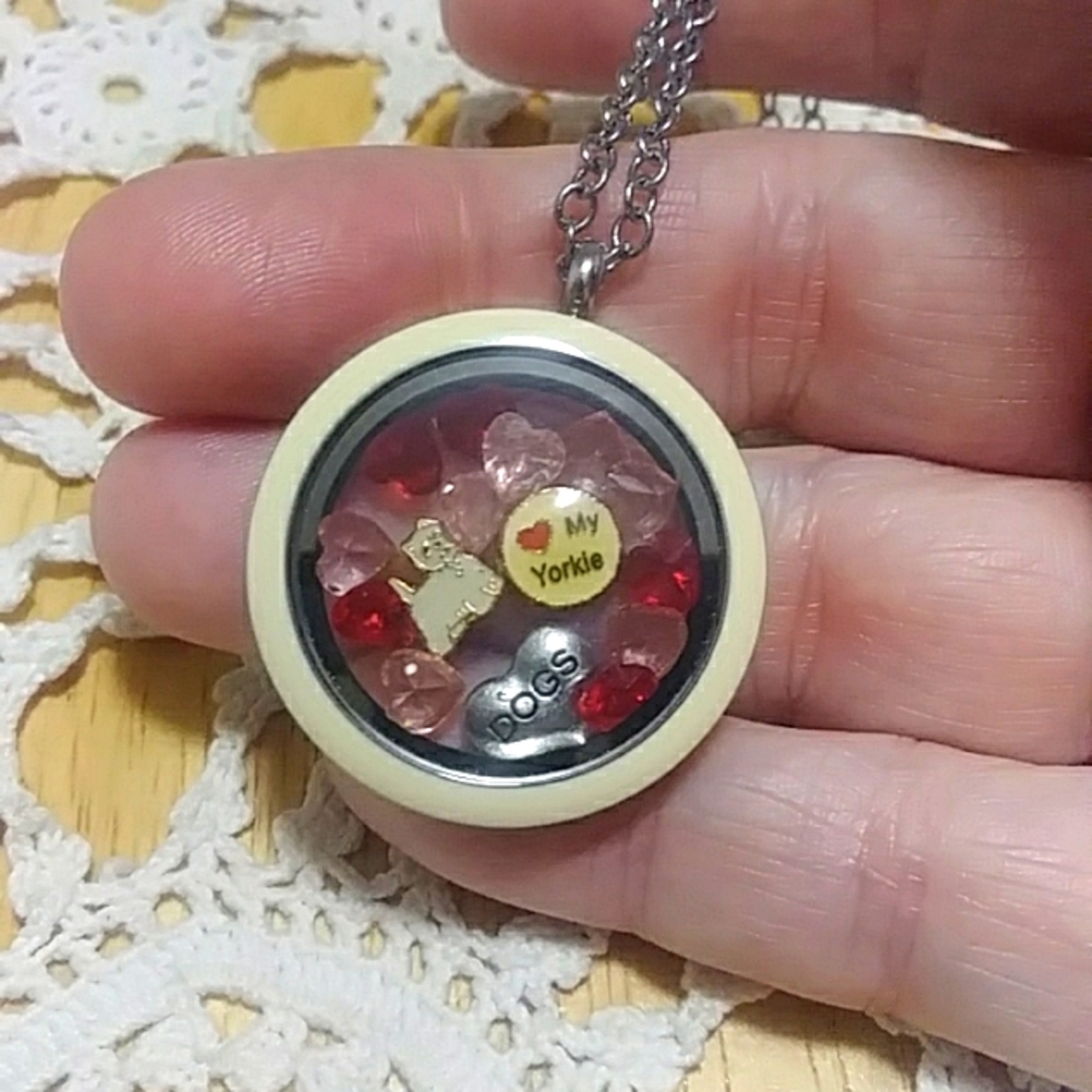 Floating Jewelry Necklace with floating Yorkie doggie charms and hearts, NWOT